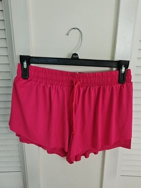 NWOT - Women’s Hot Pink Elastic Waist Butterfly Shorts